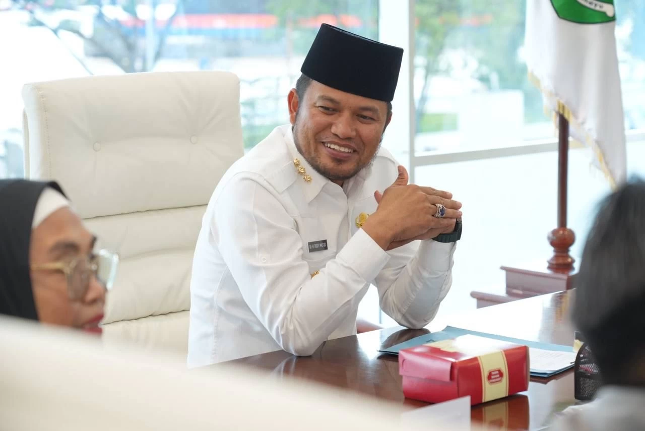 Gubernur Harum Tegaskan Sekolah dan Kuliah Gratis Dimulai Tahun Ini